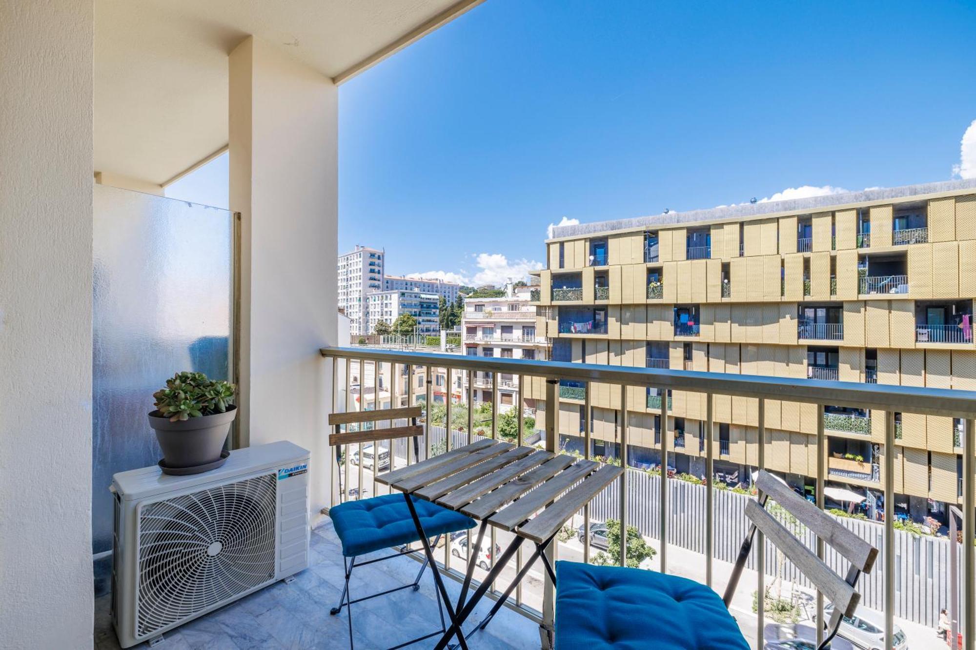 ניס Elegant Studio Avec Terrasse Proche Mer Tramway מראה חיצוני תמונה