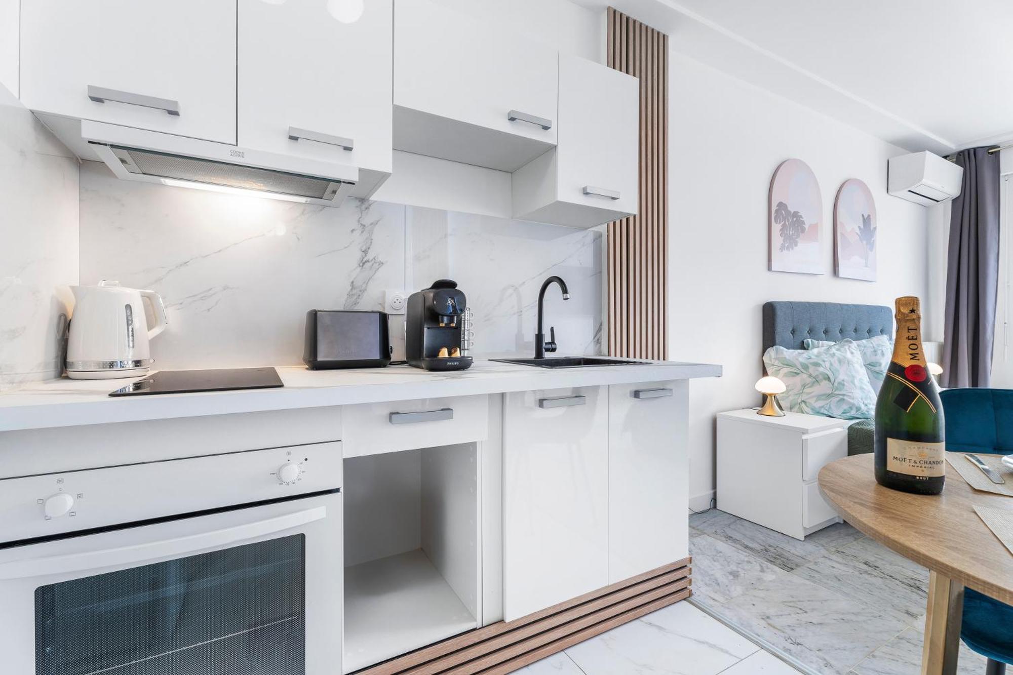 ניס Elegant Studio Avec Terrasse Proche Mer Tramway מראה חיצוני תמונה